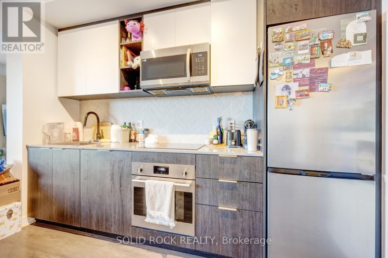 211 - 36 ZORRA STREET, Toronto (Islington-City Centre West), Ontario, M8Z4Z7