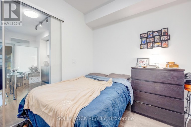 211 - 36 ZORRA STREET, Toronto (Islington-City Centre West), Ontario, M8Z4Z7