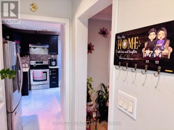 130 PORTSDOWN ROAD Toronto (Dorset Park) Ontario photo 8