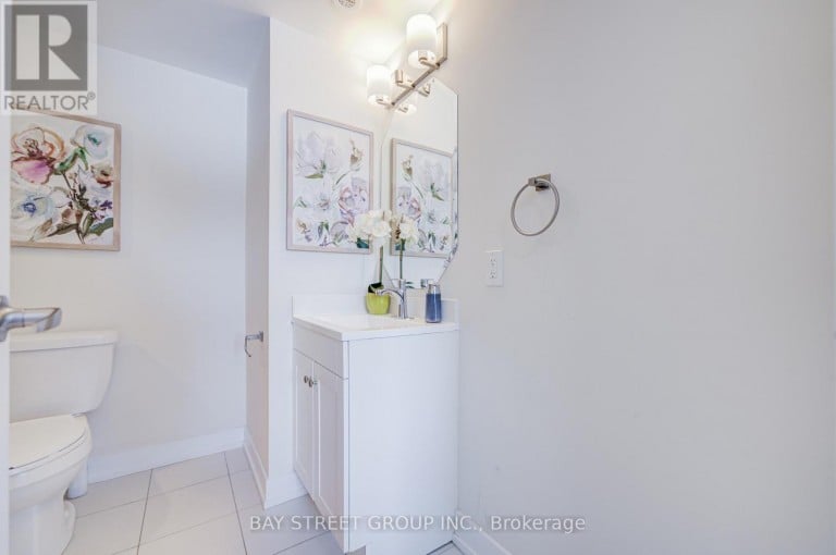 51 CREDIT LANE, Richmond Hill (Jefferson), Ontario, L4E1G9