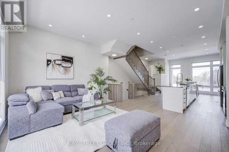51 CREDIT LANE, Richmond Hill (Jefferson), Ontario, L4E1G9