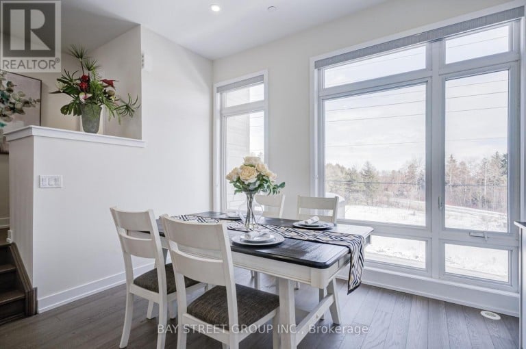 51 CREDIT LANE, Richmond Hill (Jefferson), Ontario, L4E1G9