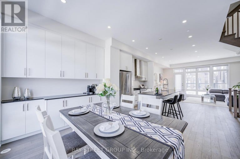51 CREDIT LANE, Richmond Hill (Jefferson), Ontario, L4E1G9