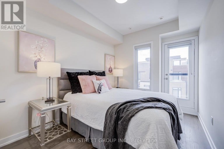 51 CREDIT LANE, Richmond Hill (Jefferson), Ontario, L4E1G9