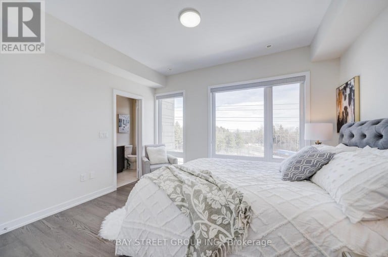 51 CREDIT LANE, Richmond Hill (Jefferson), Ontario, L4E1G9