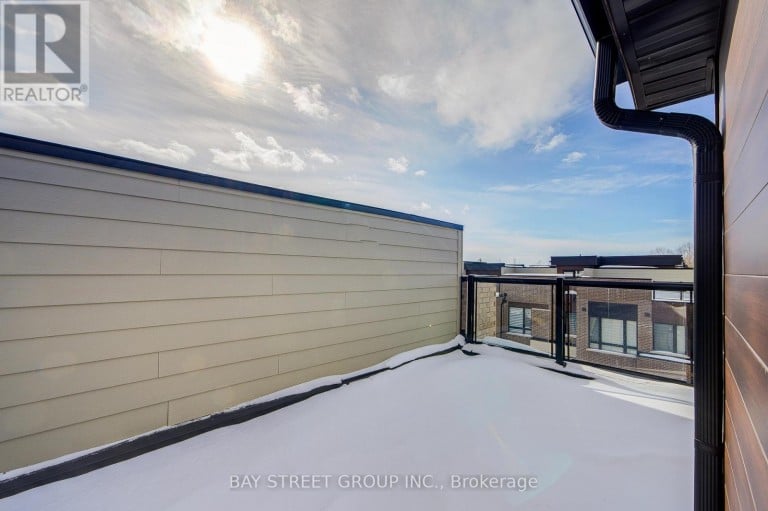 51 CREDIT LANE, Richmond Hill (Jefferson), Ontario, L4E1G9