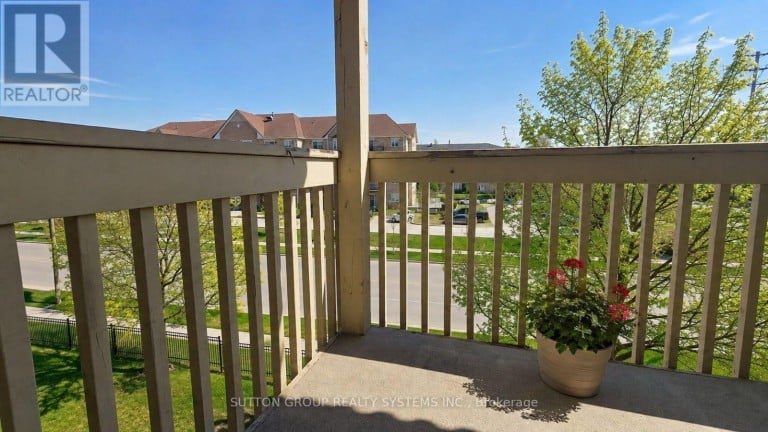 301 - 4005 KILMER DRIVE, Burlington (Tansley), Ontario, L7M4M2