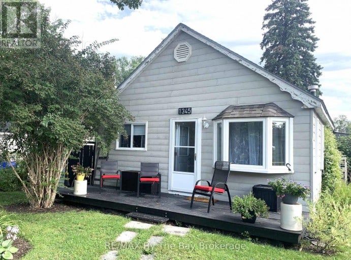 1345 MOSLEY STREET, Wasaga Beach, Ontario, L9Z2C7