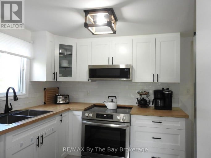 1345 MOSLEY STREET, Wasaga Beach, Ontario, L9Z2C7