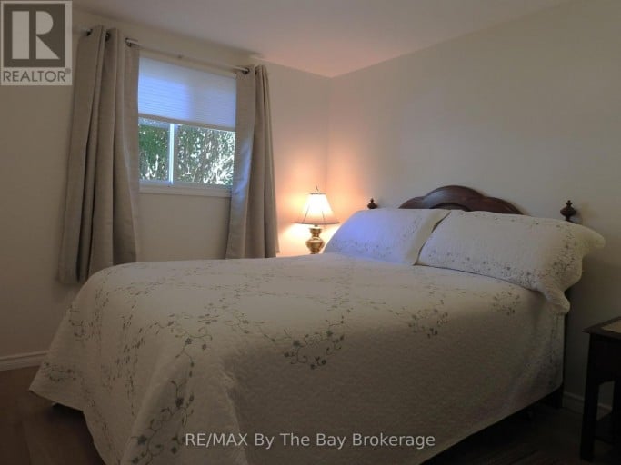 1345 MOSLEY STREET, Wasaga Beach, Ontario, L9Z2C7