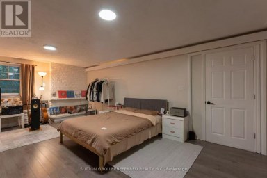 2 RUSKIN COURT London North (North J) Ontario photo 13