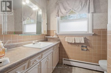 2 RUSKIN COURT London North (North J) Ontario photo 20