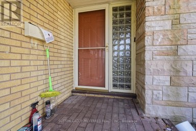 2 RUSKIN COURT London North (North J) Ontario photo 4