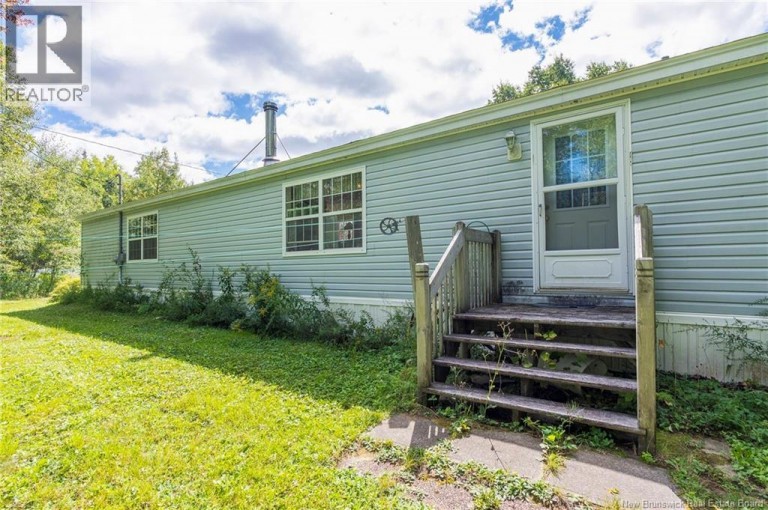 1 Holly Street, Baxters Corner, New Brunswick, E2S2M9