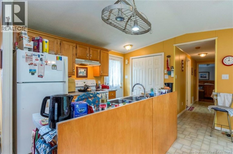 1 Holly Street, Baxters Corner, New Brunswick, E2S2M9