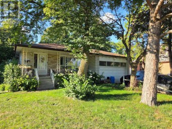 482 RUTH AVENUE Toronto (Newtonbrook East) Ontario photo 1