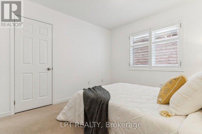 61 MINERVA AVENUE, Toronto (Cliffcrest), Ontario, M1M0C2