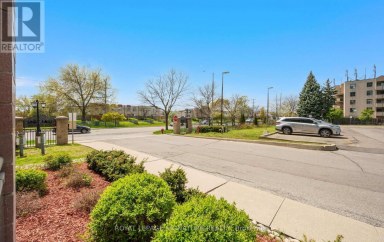 104 - 7405 GOREWAY DRIVE Mississauga (Malton) Ontario photo 2