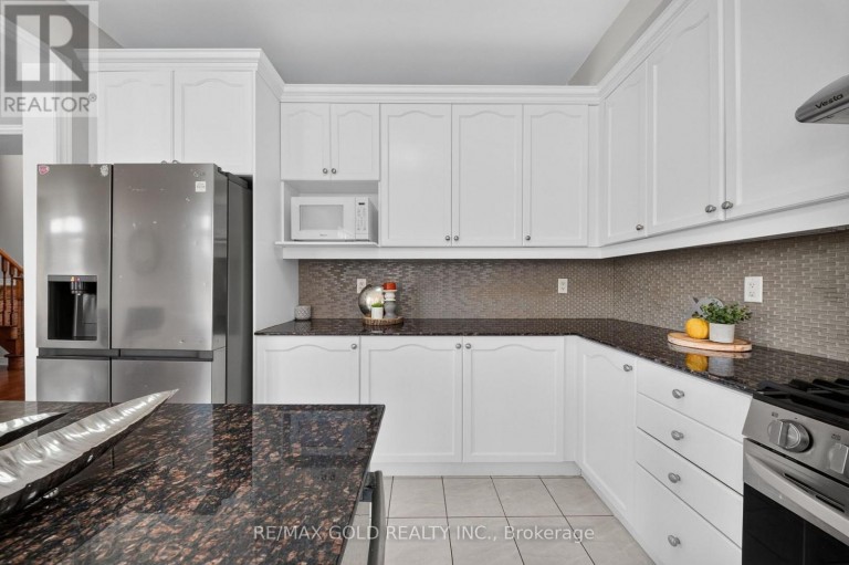 43 KILKARRIN ROAD W, Brampton (Northwest Brampton), Ontario, L7A4C6