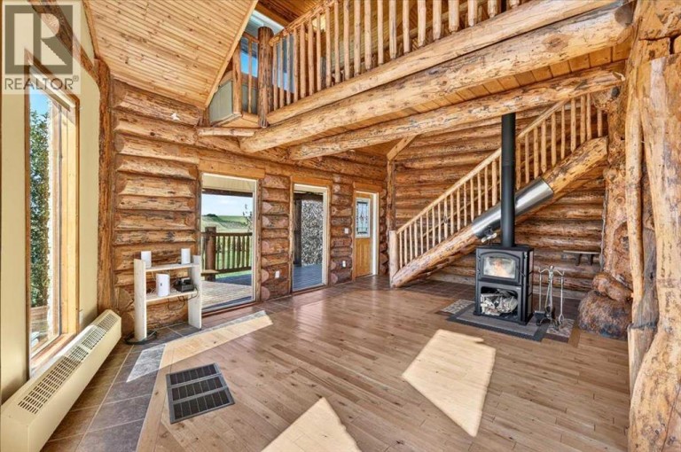 642193 104 Street E, Rural Foothills County, Alberta, T0L0P0