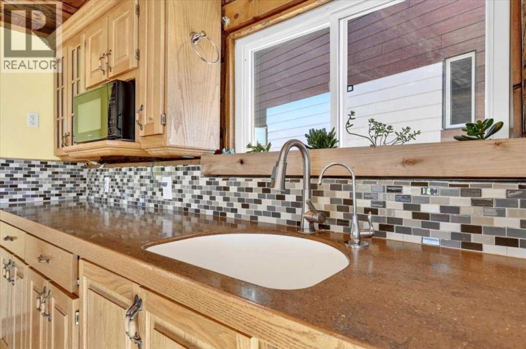 642193 104 Street E, Rural Foothills County, Alberta, T0L0P0