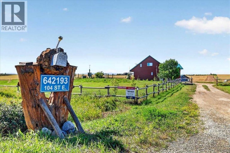 642193 104 Street E, Rural Foothills County, Alberta, T0L0P0