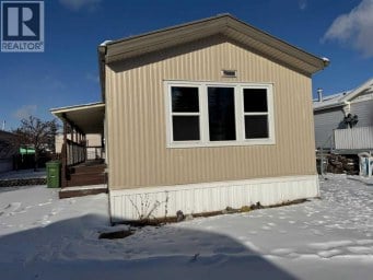 185, 3223 83 Street NW Calgary Alberta photo 1