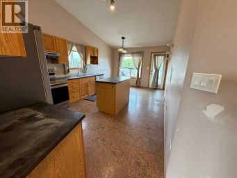 24 Pleasant Park Court W Brooks Alberta photo 15