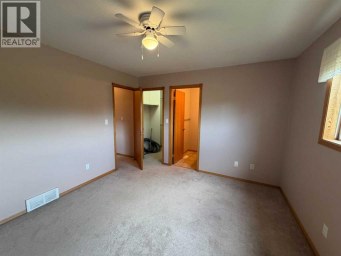 24 Pleasant Park Court W Brooks Alberta photo 26