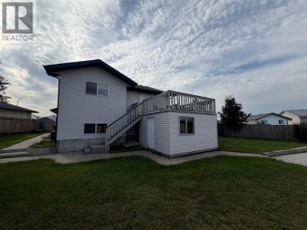 24 Pleasant Park Court W Brooks Alberta photo 7