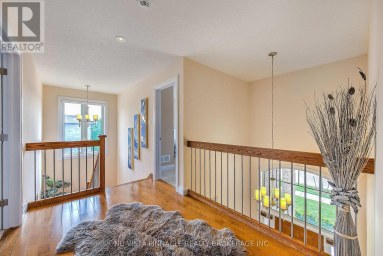 738 HICKORYRIDGE COMMON London North (North R) Ontario photo 25