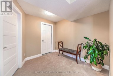 738 HICKORYRIDGE COMMON London North (North R) Ontario photo 36