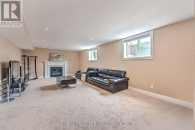 738 HICKORYRIDGE COMMON London North (North R) Ontario photo 37