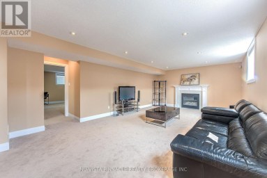 738 HICKORYRIDGE COMMON London North (North R) Ontario photo 39