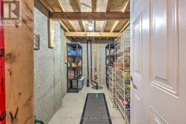 738 HICKORYRIDGE COMMON London North (North R) Ontario photo 43