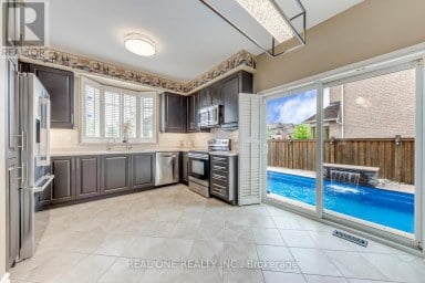 4201 PRUDHAM AVENUE Burlington (Alton) Ontario photo 1