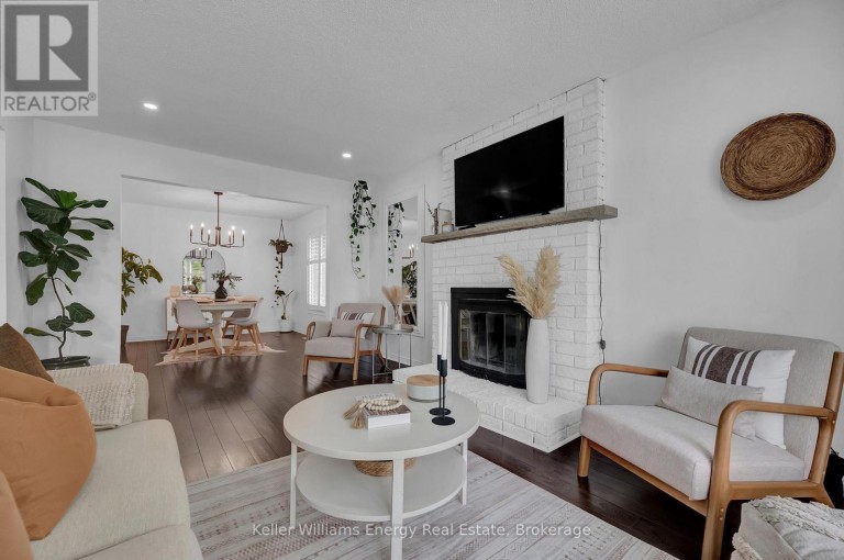 831 LAVIS STREET, Oshawa (Pinecrest), Ontario, L1K1W8