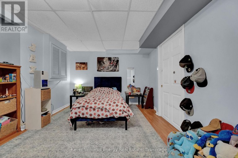 831 LAVIS STREET, Oshawa (Pinecrest), Ontario, L1K1W8
