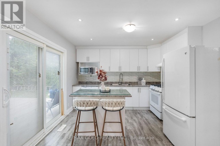 48 MAIDSTONE CRESCENT, Brampton (Central Park), Ontario, L6S2Z5