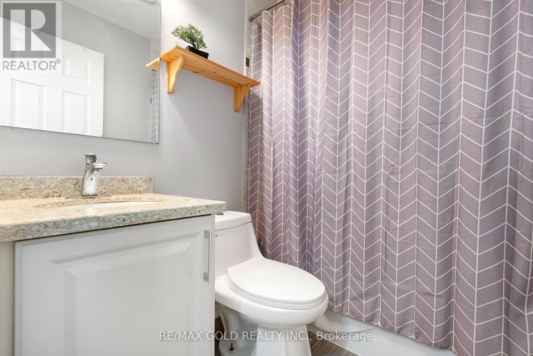 48 MAIDSTONE CRESCENT, Brampton (Central Park), Ontario, L6S2Z5