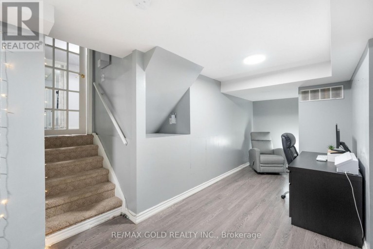 48 MAIDSTONE CRESCENT, Brampton (Central Park), Ontario, L6S2Z5