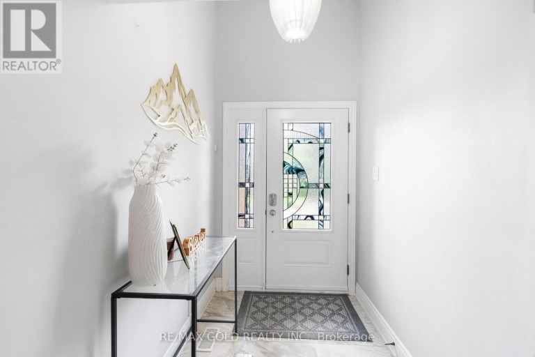 48 MAIDSTONE CRESCENT, Brampton (Central Park), Ontario, L6S2Z5