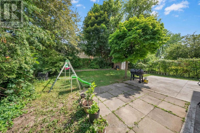 48 MAIDSTONE CRESCENT, Brampton (Central Park), Ontario, L6S2Z5