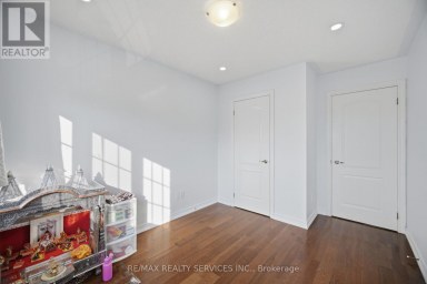 18 SEEDLAND CRESCENT Brampton (Sandringham-Wellington) Ontario photo 29