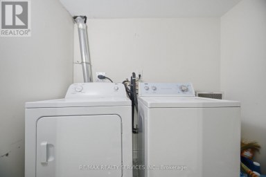 18 SEEDLAND CRESCENT Brampton (Sandringham-Wellington) Ontario photo 40