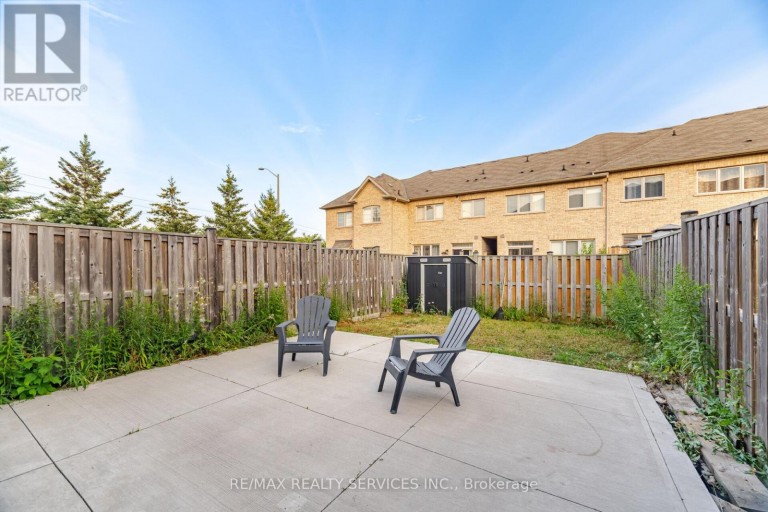 18 SEEDLAND CRESCENT, Brampton (Sandringham-Wellington), Ontario, L6R0Z5