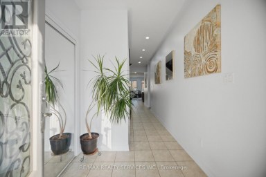 18 SEEDLAND CRESCENT Brampton (Sandringham-Wellington) Ontario photo 6