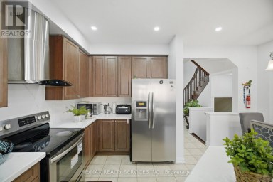 18 SEEDLAND CRESCENT Brampton (Sandringham-Wellington) Ontario photo 9