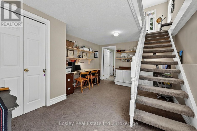 230 NAPIER STREET, Collingwood, Ontario, L9Y3T3