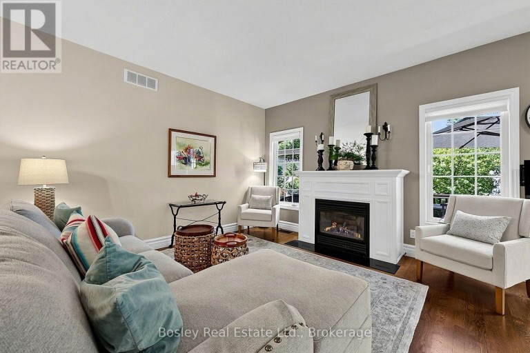 230 NAPIER STREET, Collingwood, Ontario, L9Y3T3